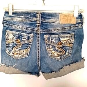 Silver Jeans Suki 26 Cut off Shorts